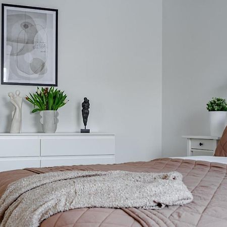 Affordable Stay In Creative Sofo - Construction Work Stockholm Exterior photo